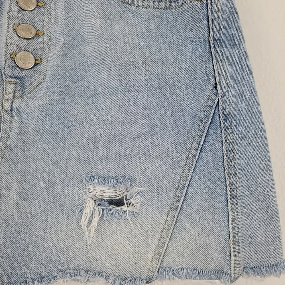 Free People We The Free Button Fly Denim Distressed Mini Skirt Si…